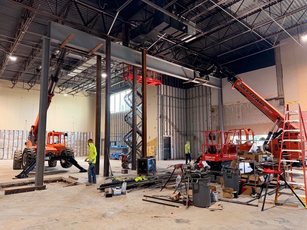 PEMB erection job site